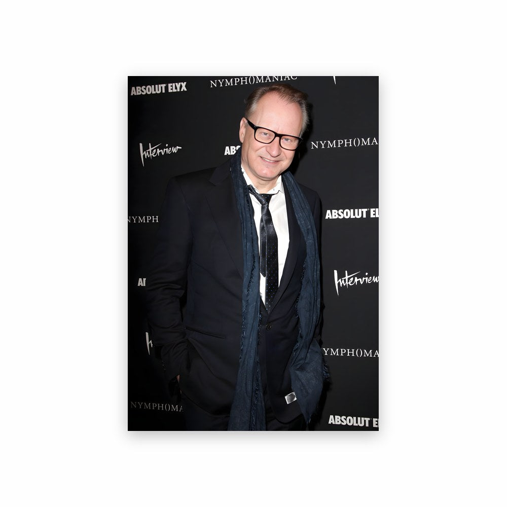 Poster Stellan Skarsgård costume noir et blanc