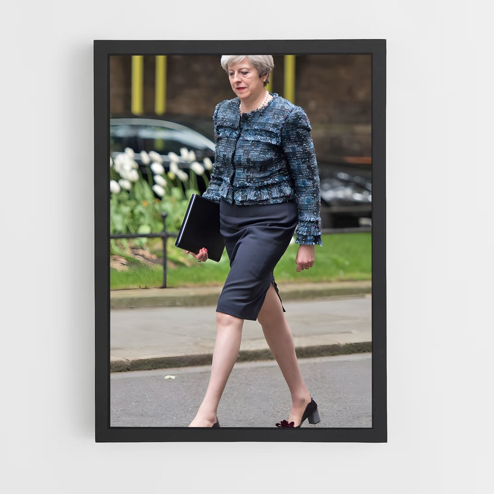 ap-theresa may-11 cadre Noir
