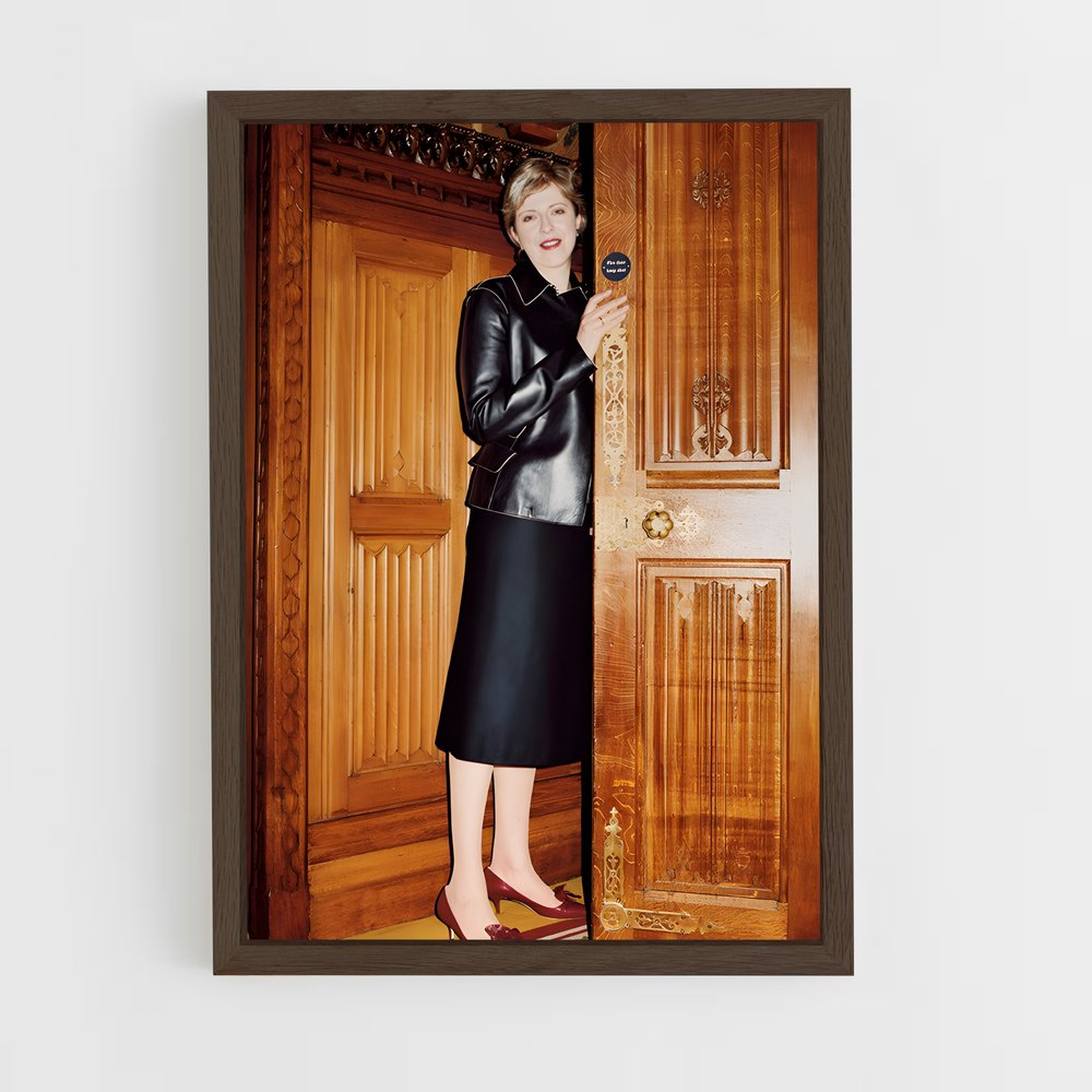 ap-theresa may-3 cadre Bois foncé