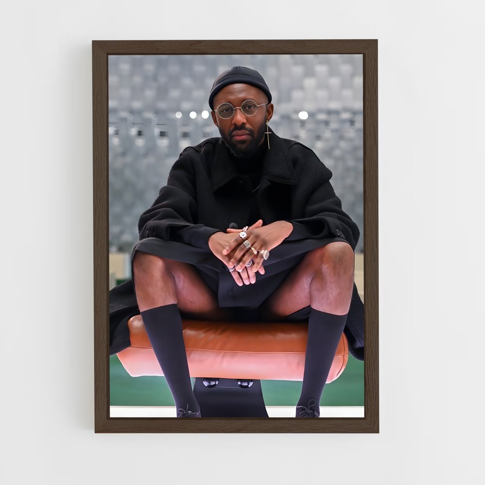ap-thomas ngijol-1 cadre Bois foncé