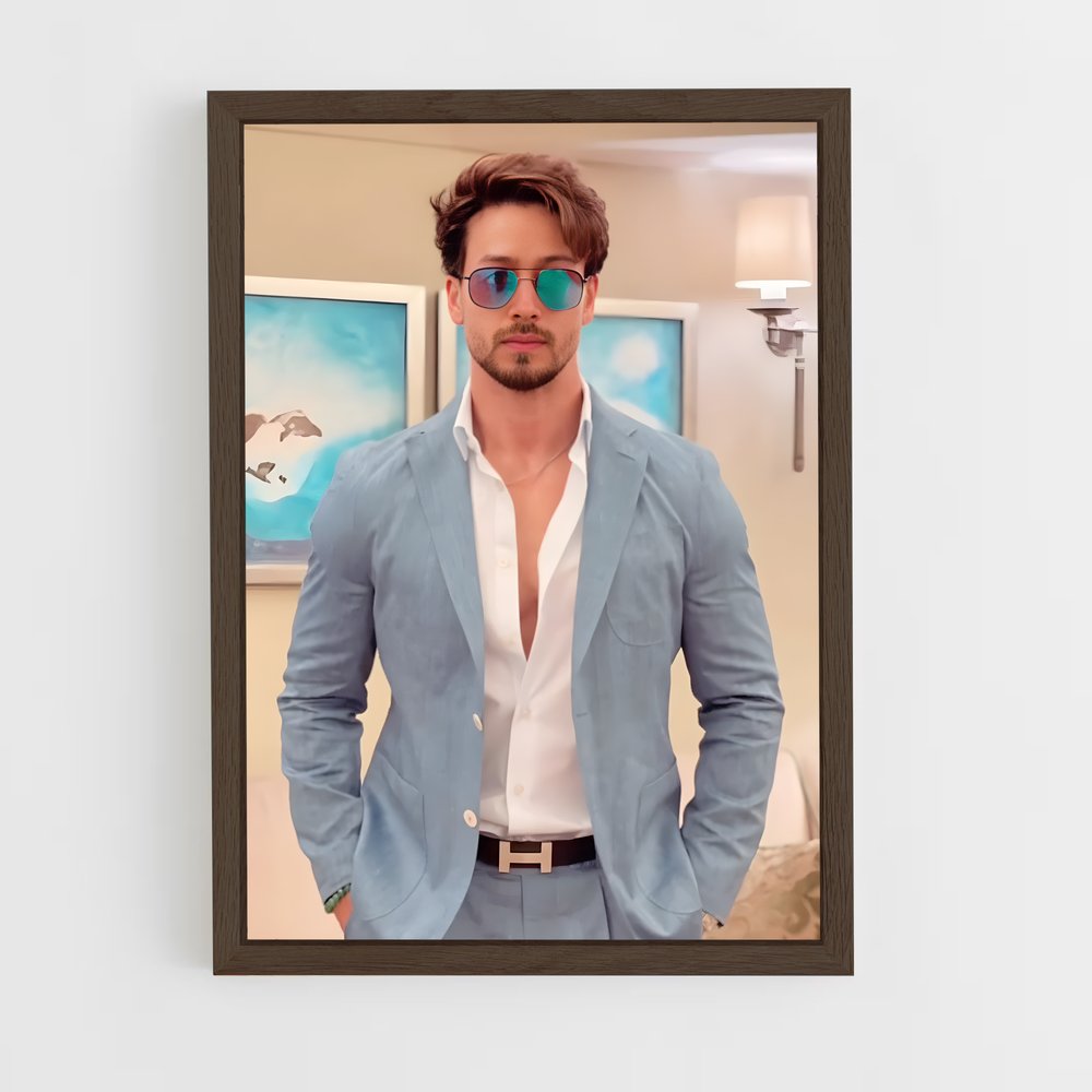 ap-tiger shroff-2 cadre Bois foncé