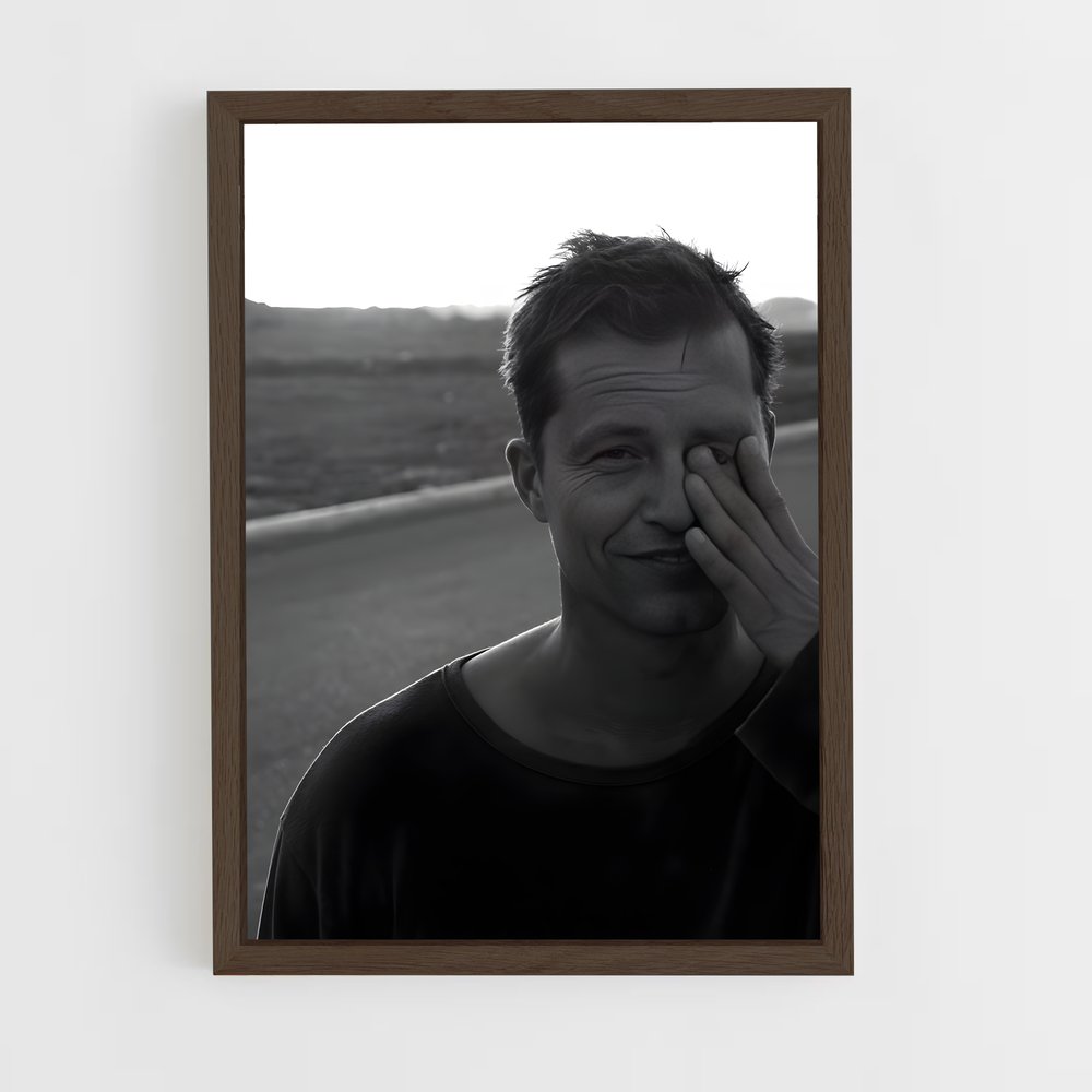 ap-til schweiger-3 cadre Bois foncé