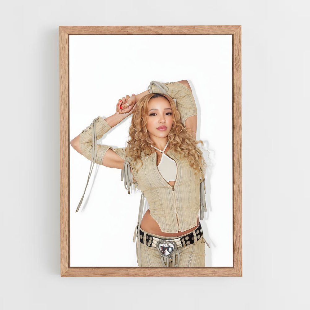 ap-tinashe-1 cadre Bois clair