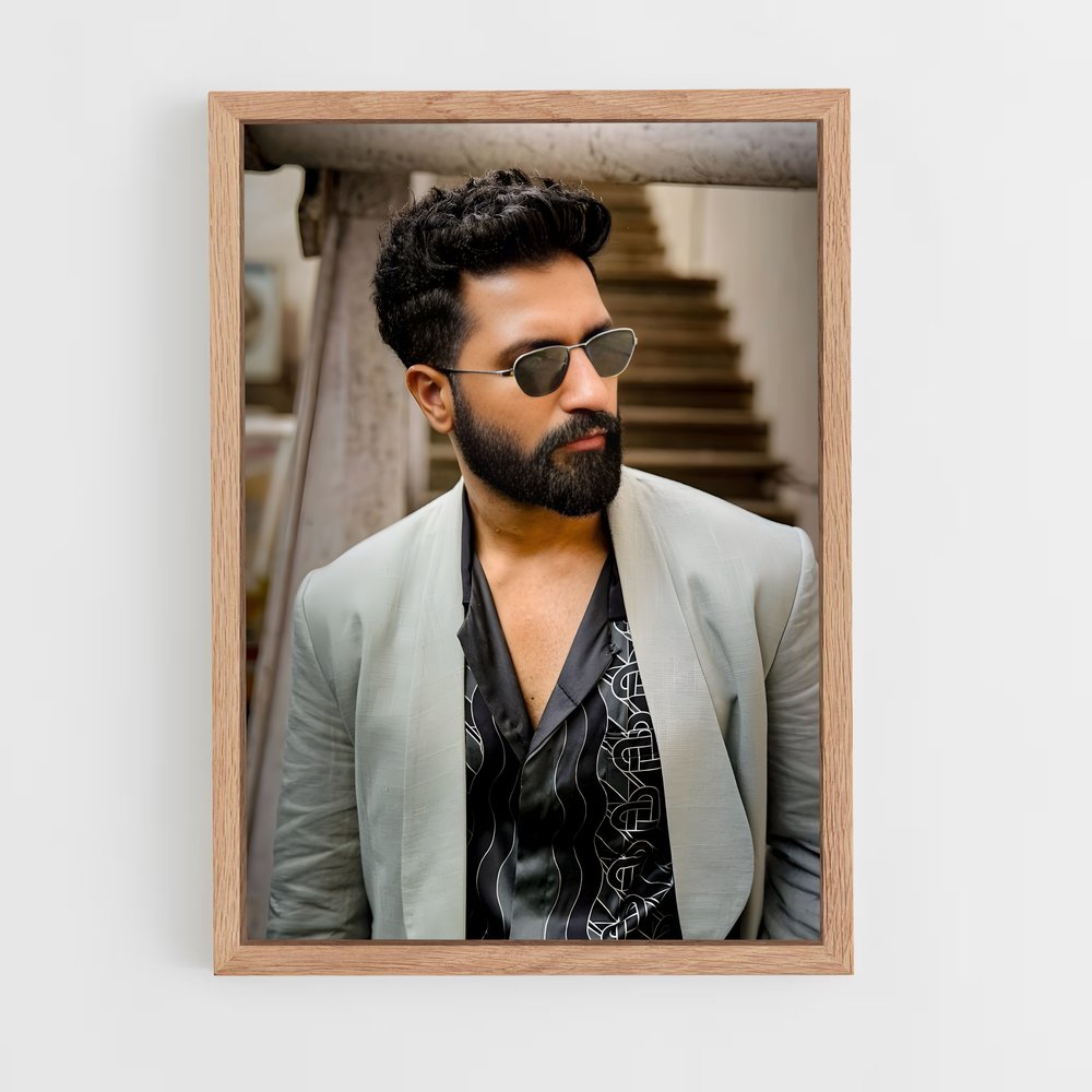 ap-vicky kaushal-2 cadre Bois clair