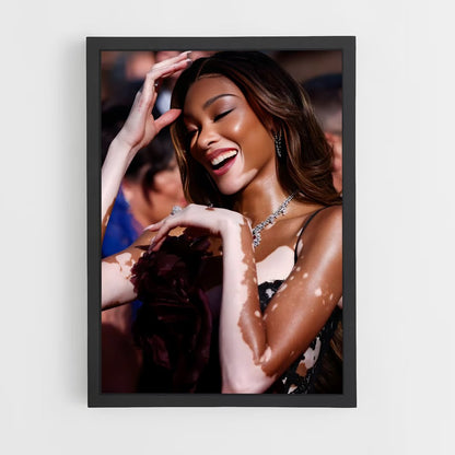 ap-winnie harlow-3 cadre Noir