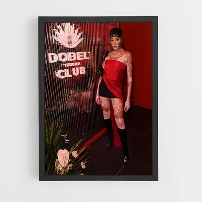 ap-winnie harlow-4 cadre Noir