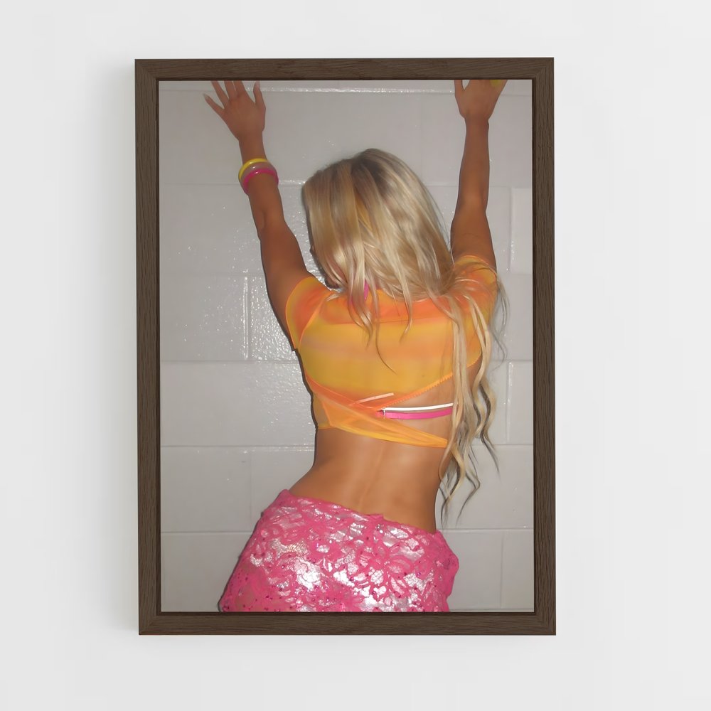 ap-zara larsson-4 cadre Bois foncé
